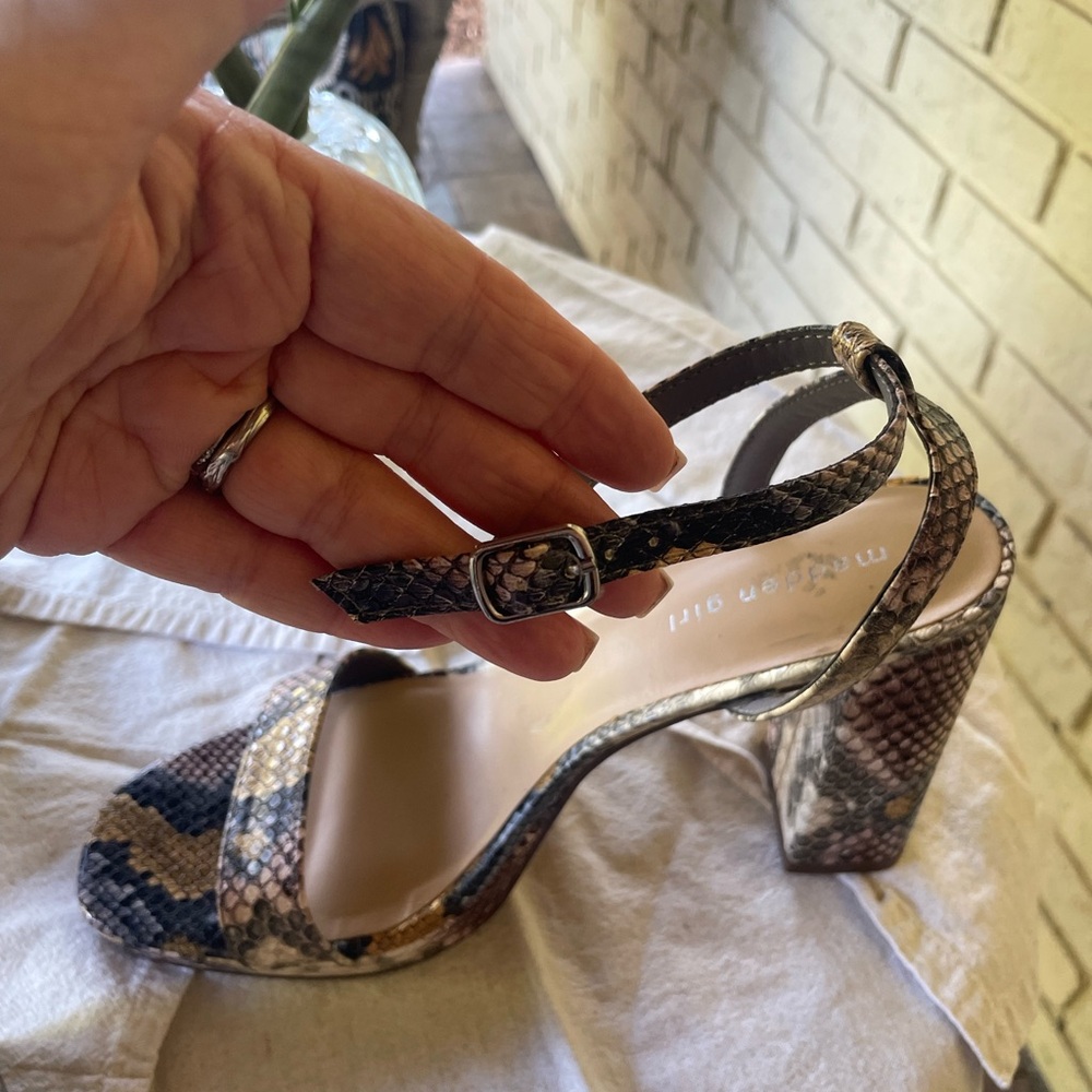 MADDEN GIRL Dancerr Faux Snakeskin chunky block heels EUC - Picture 4 of 9